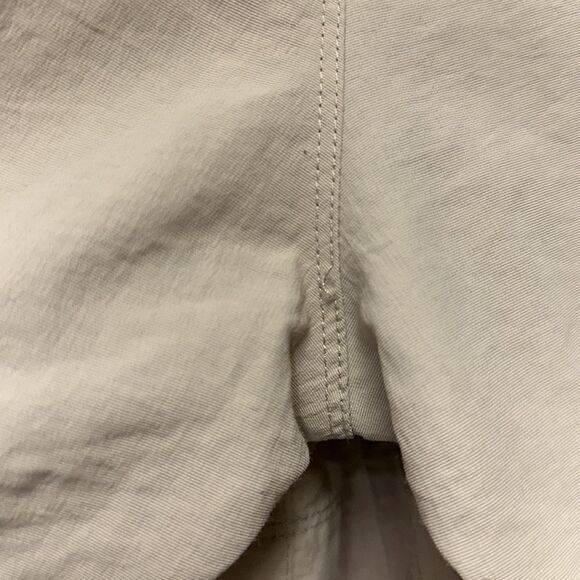 The North Face 10 Tan Lightweight Nylon 4” Hiking 5 pocket Outdoor Shorts - Picture 10 of 15